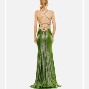 Mac Duggal Green metallic NWT size 0